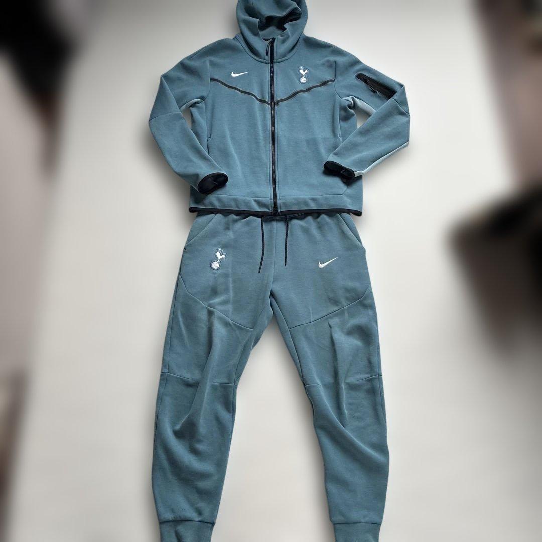 NIKE テックフリース　トットナム