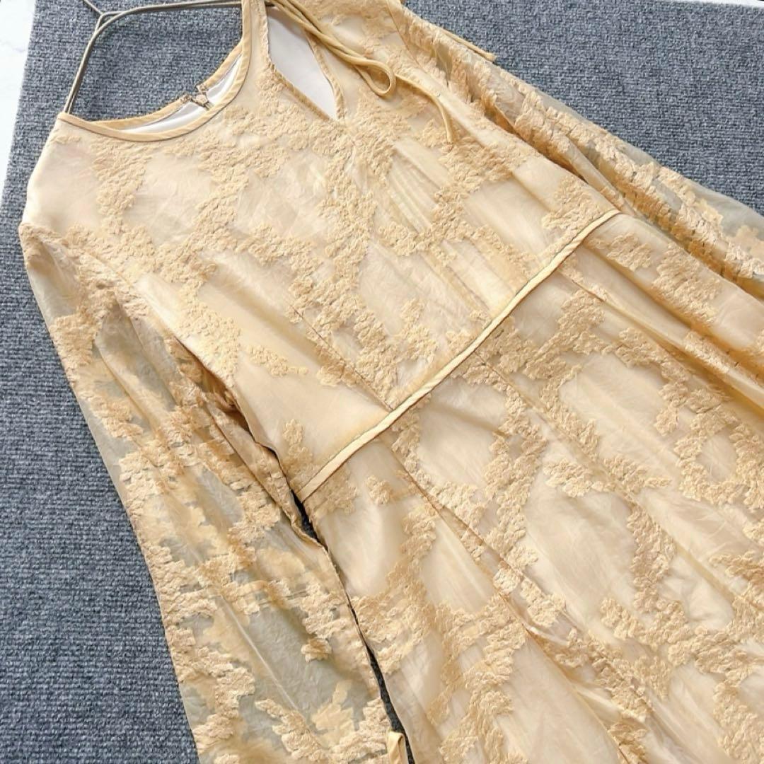 極美品♡フラワー ジャガード ワンピース ベージュ　オケージョン
