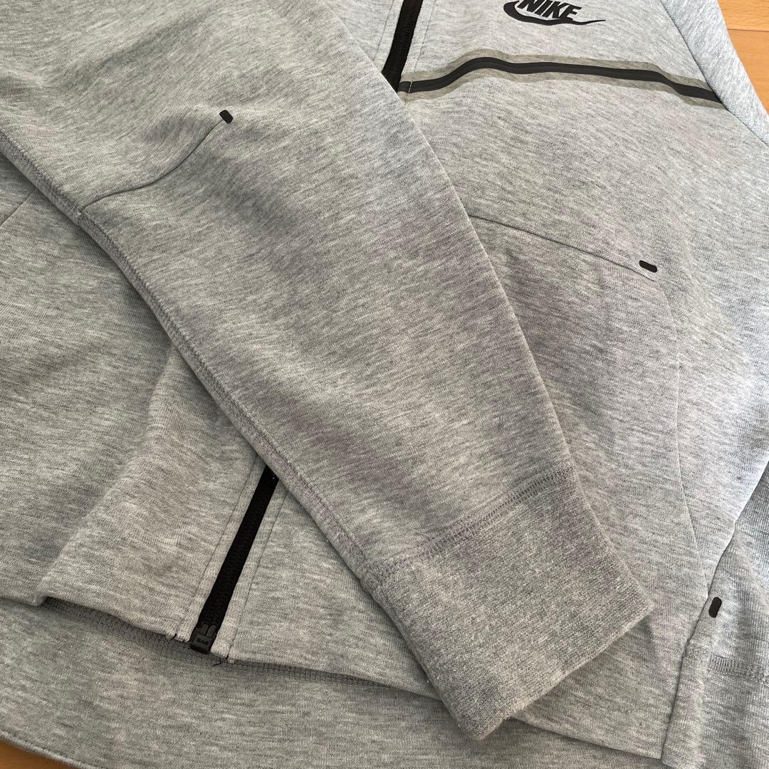 NIKE テックフリース 上