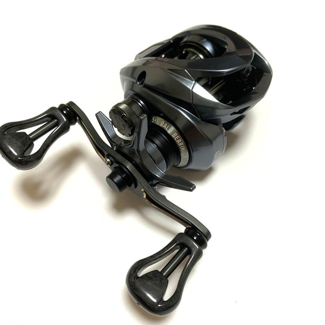 新品　ベイトフィネスリール バス釣り　右巻き