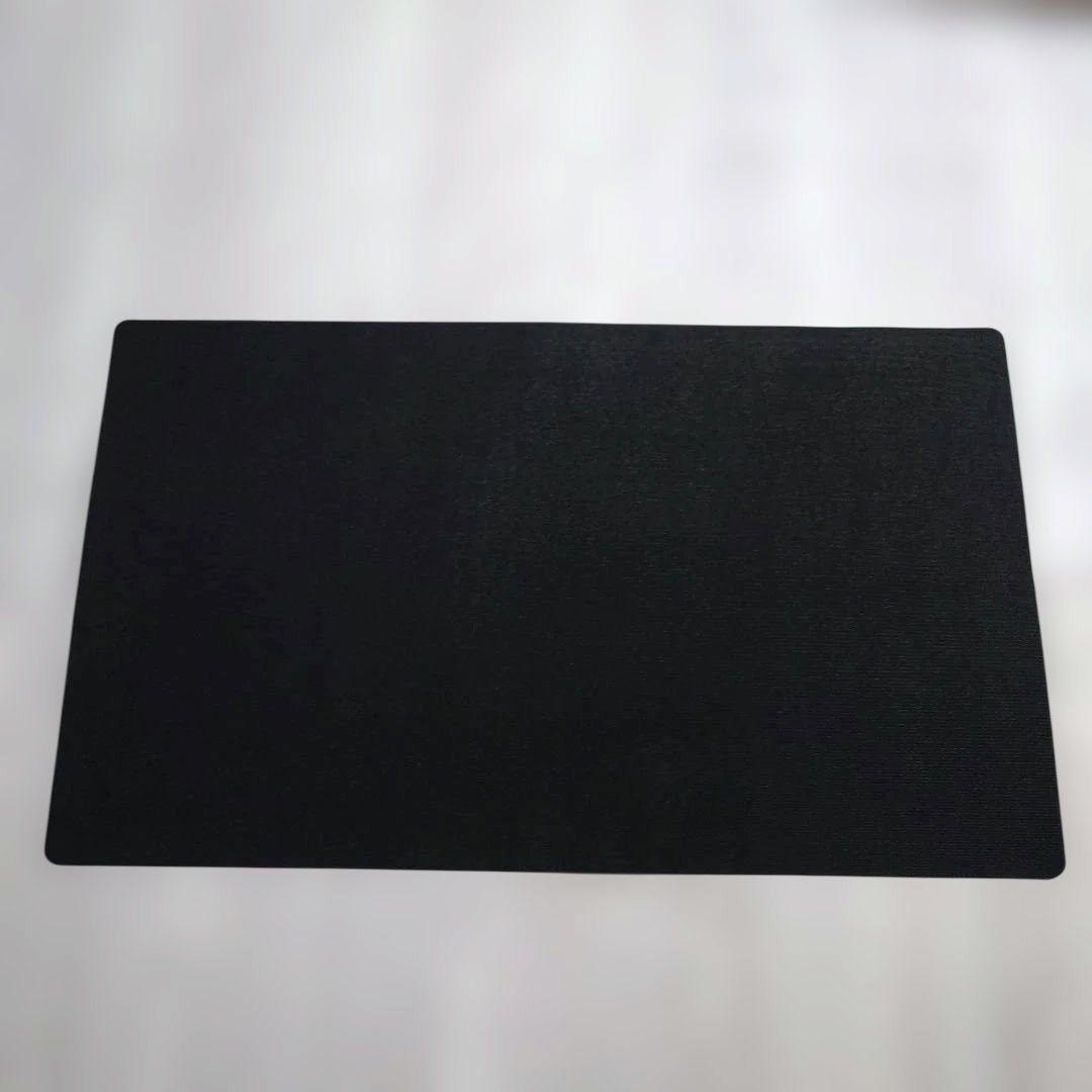 エムラクール コジレック ウラモグ ステンドグラス プレイマット mtg