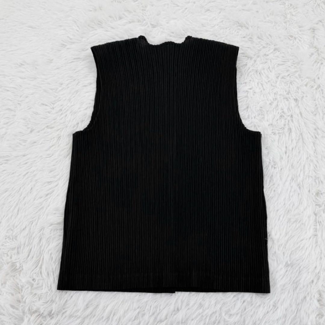 【レディース】日本製 ISSEY MIYAKE プリーツベスト 黒 2表記