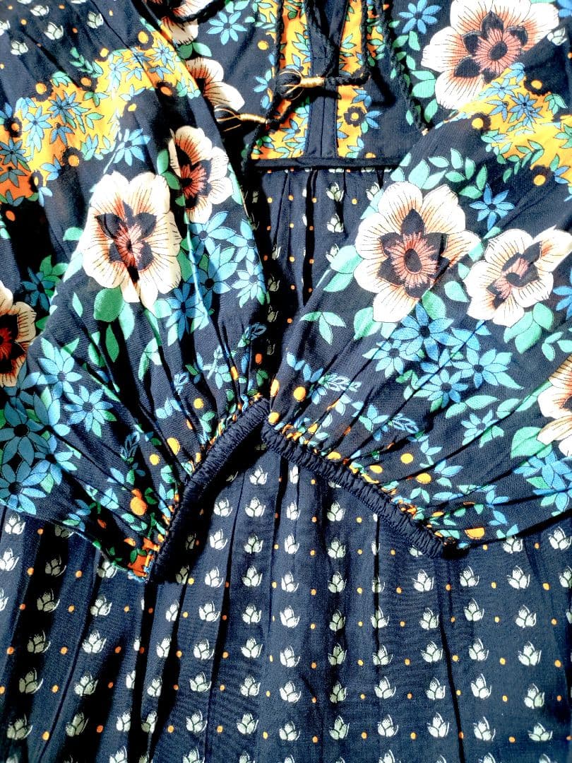 【美品】Freada インドヴィンテージフラワー×小紋柄プリントワンピース