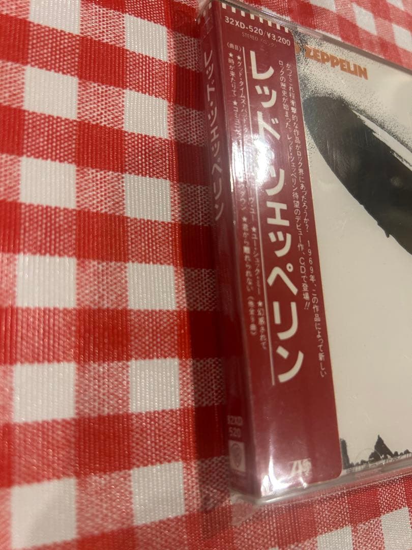 LED ZEPPELIN レッドツェッペリン旧規格 32XD-520