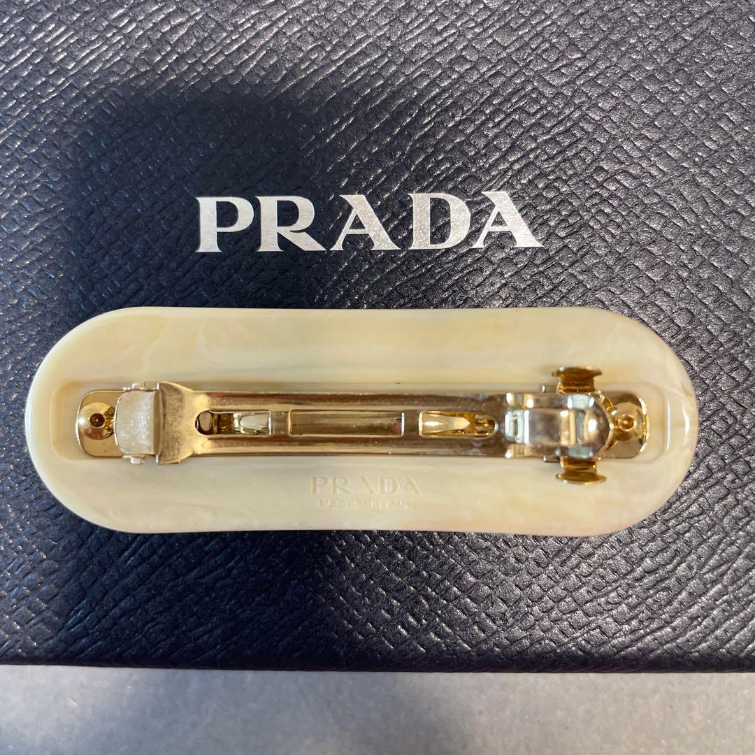 【美品】PRADA アイボリー　バレッタ　ヘアクリップ　付属品付き