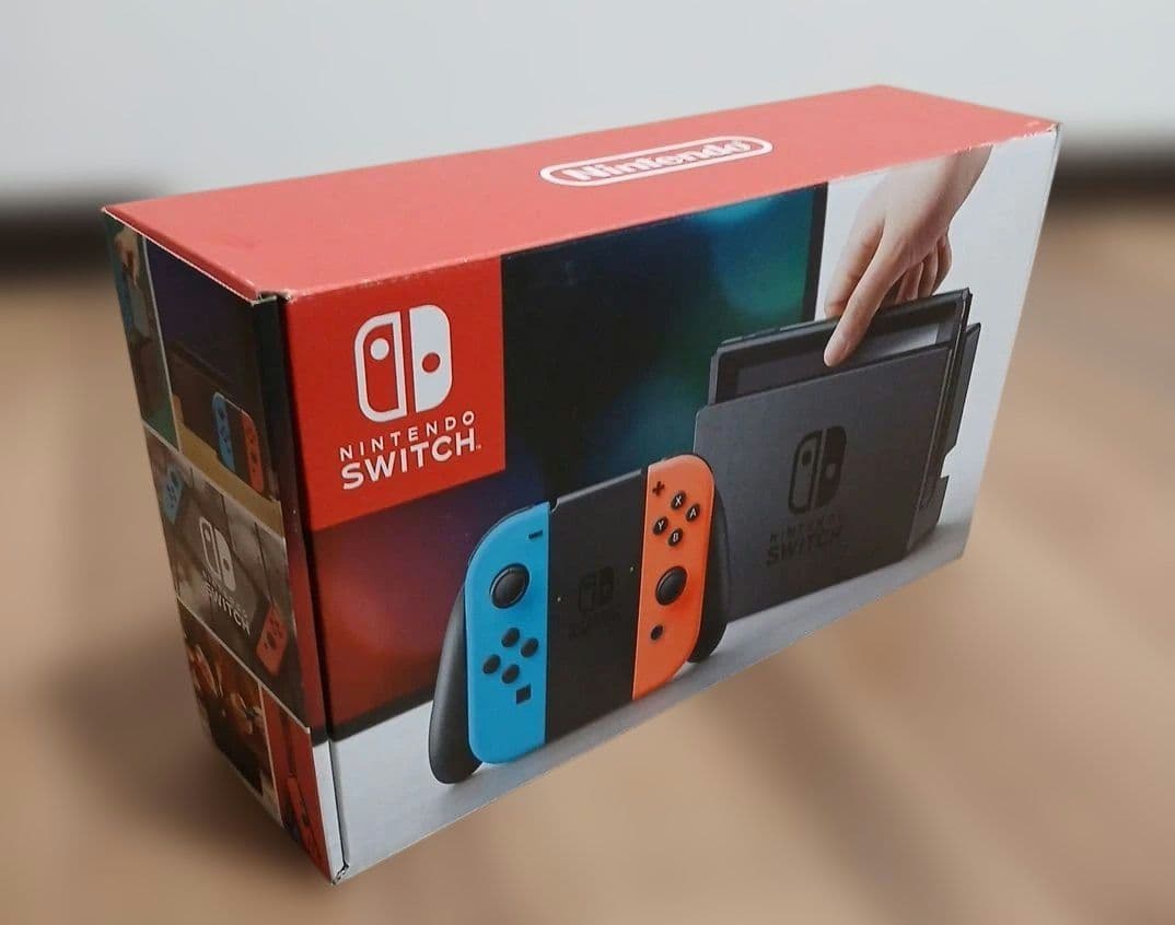 戸*和様 任天堂 Nintendo Switch本体 ネオンブルー/ネオンレッド