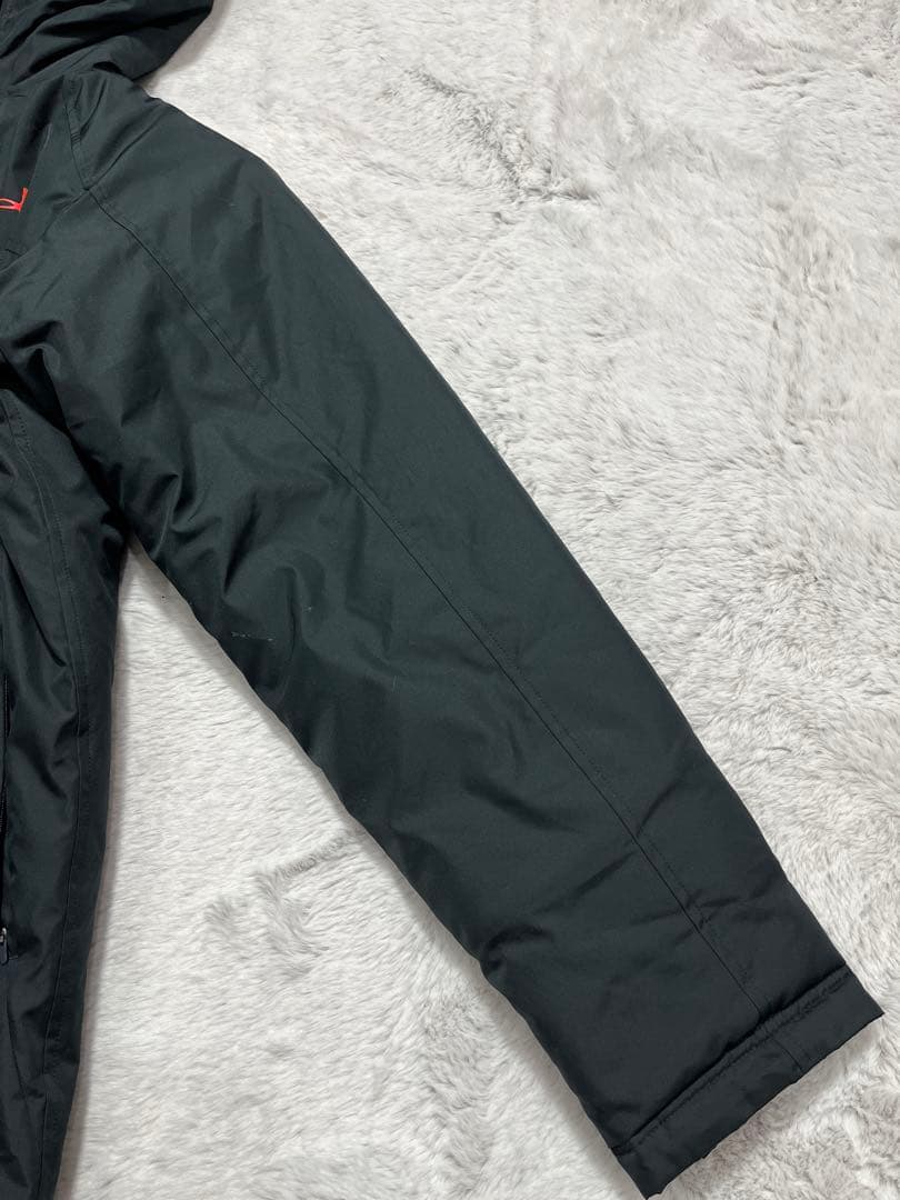 UNDER ARMOUR　防風防寒 中綿 ロングコート ベンチコート　ブラック