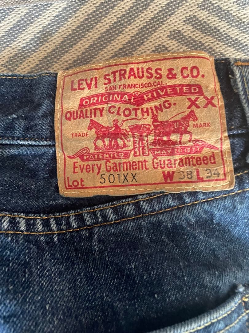 Levi's 501XX ダメージデニム W38 L34