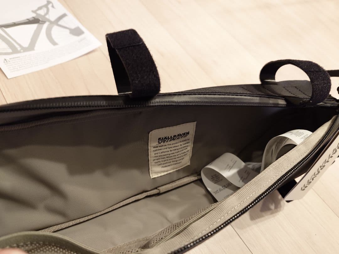 [激レア]FJÄLLRÄVEN × SPECIALIZED フレームバッグS 黒