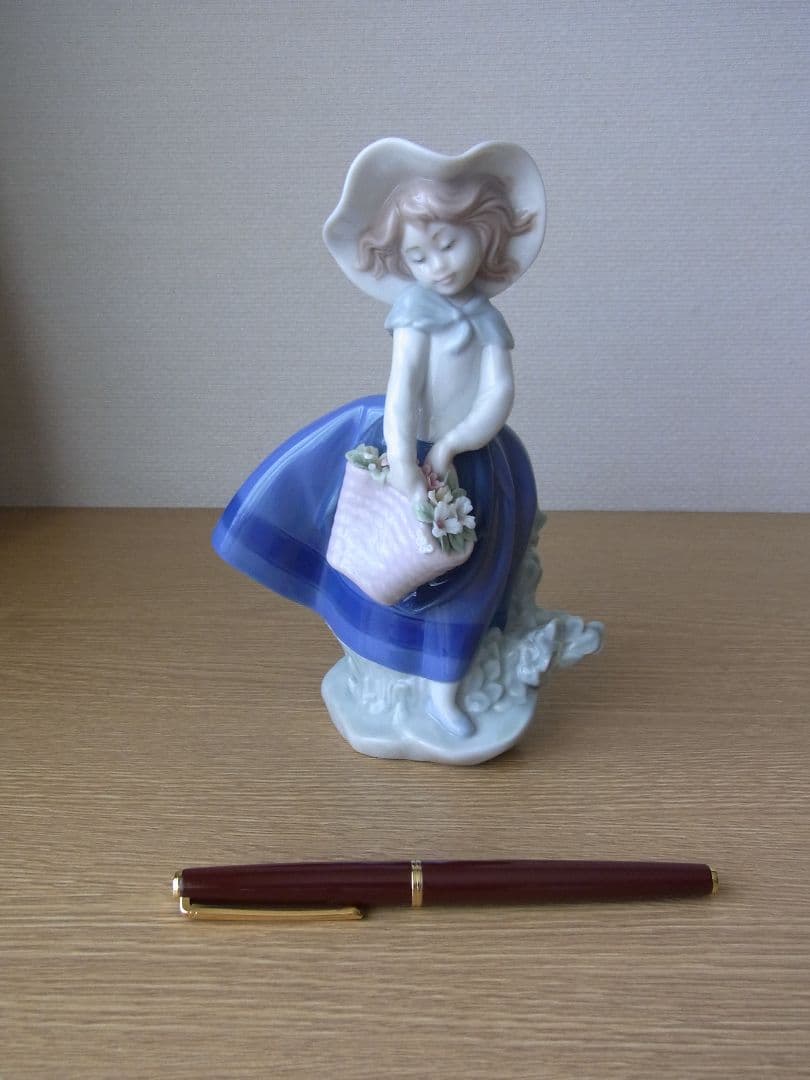 リヤドロ陶器人形