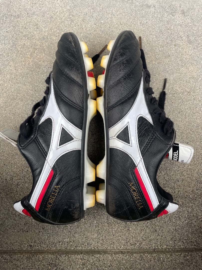 【美品】MIZUNOモレリア2 23.0cm