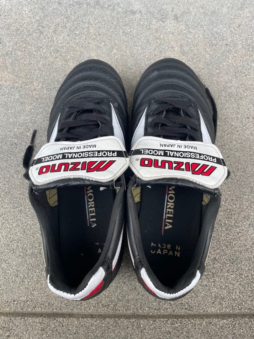 【美品】MIZUNOモレリア2 23.0cm