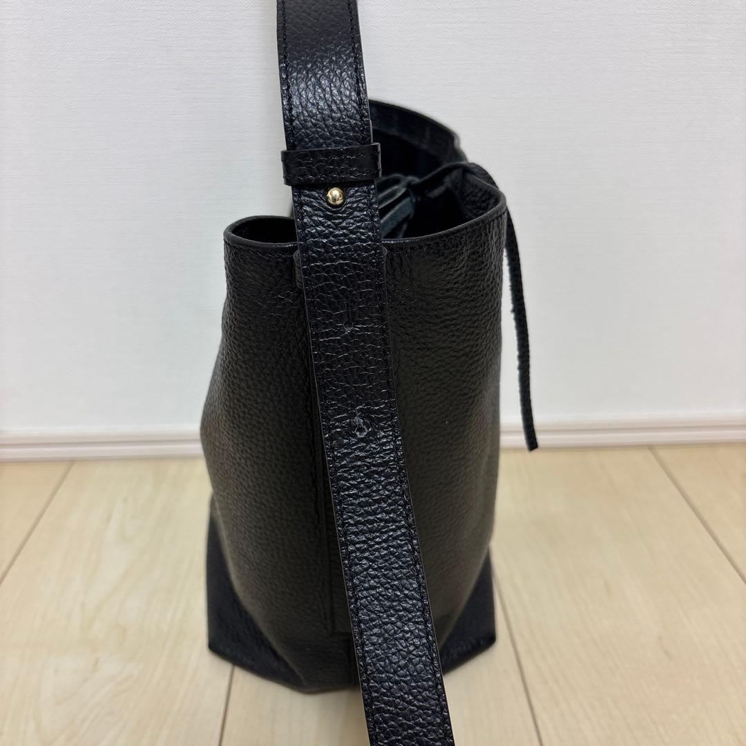 アーバンリサーチ店舗にて購入　革バック