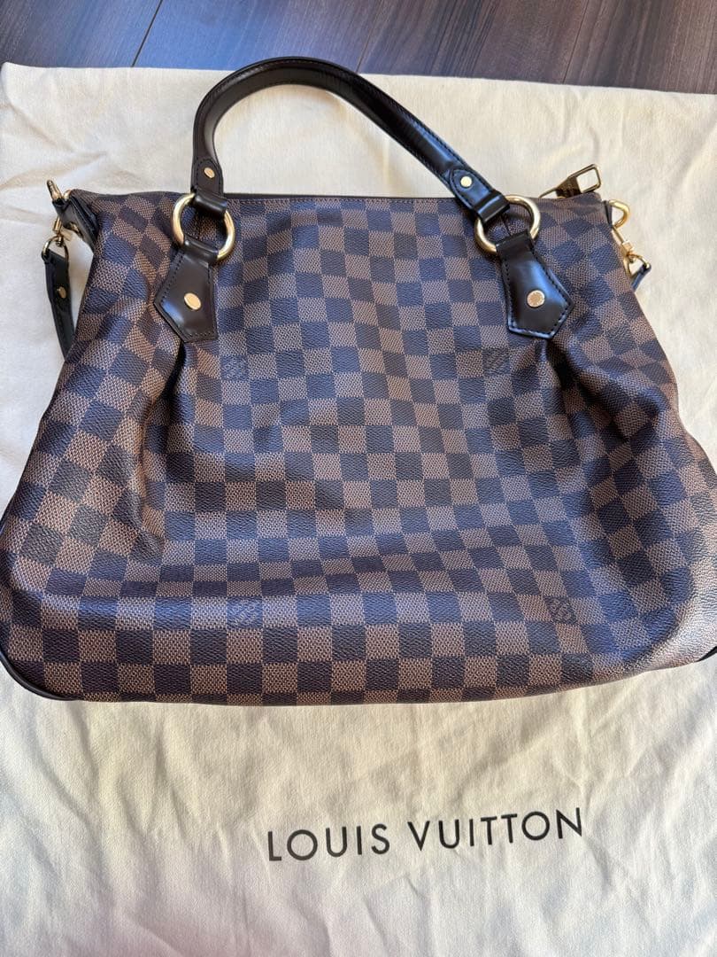 LOUIS VUITTON ダミエバッグ　イーヴォラMM