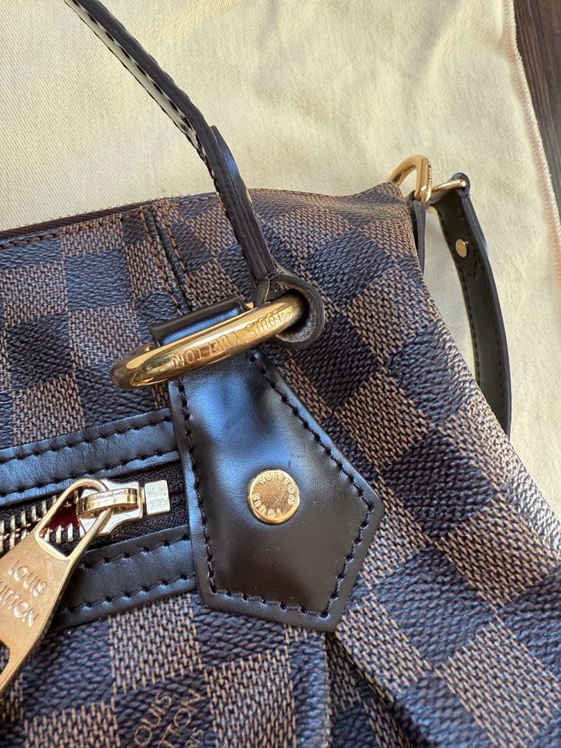 LOUIS VUITTON ダミエバッグ　イーヴォラMM