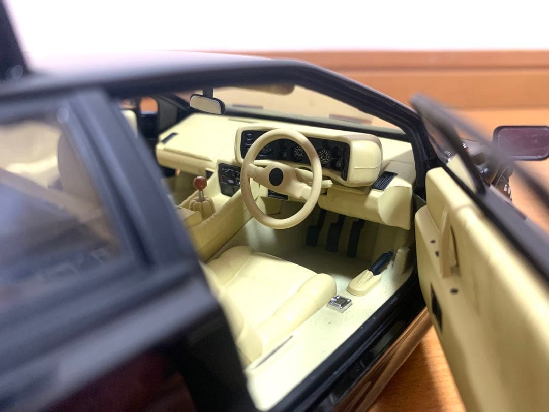 ミニカー AUTOart Lotus Esprit Turbo 1:18