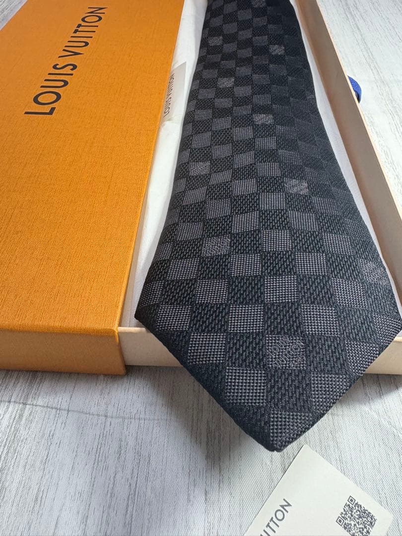 【極美品】 LOUIS VUITTON ルイヴィトンネクタイ ダミエ ブラック