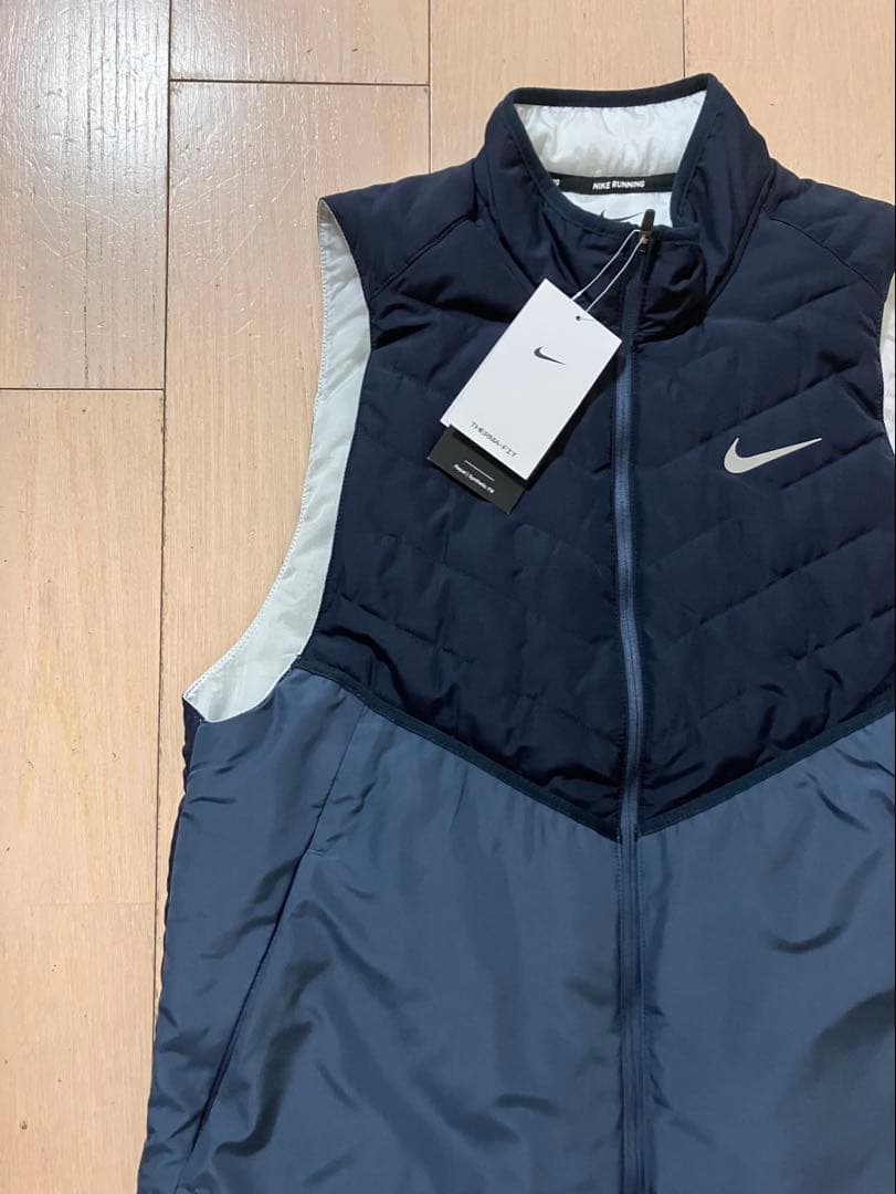 NIKE ランニングウェア ベスト 新品 メンズ アウターナイキM ネイビー