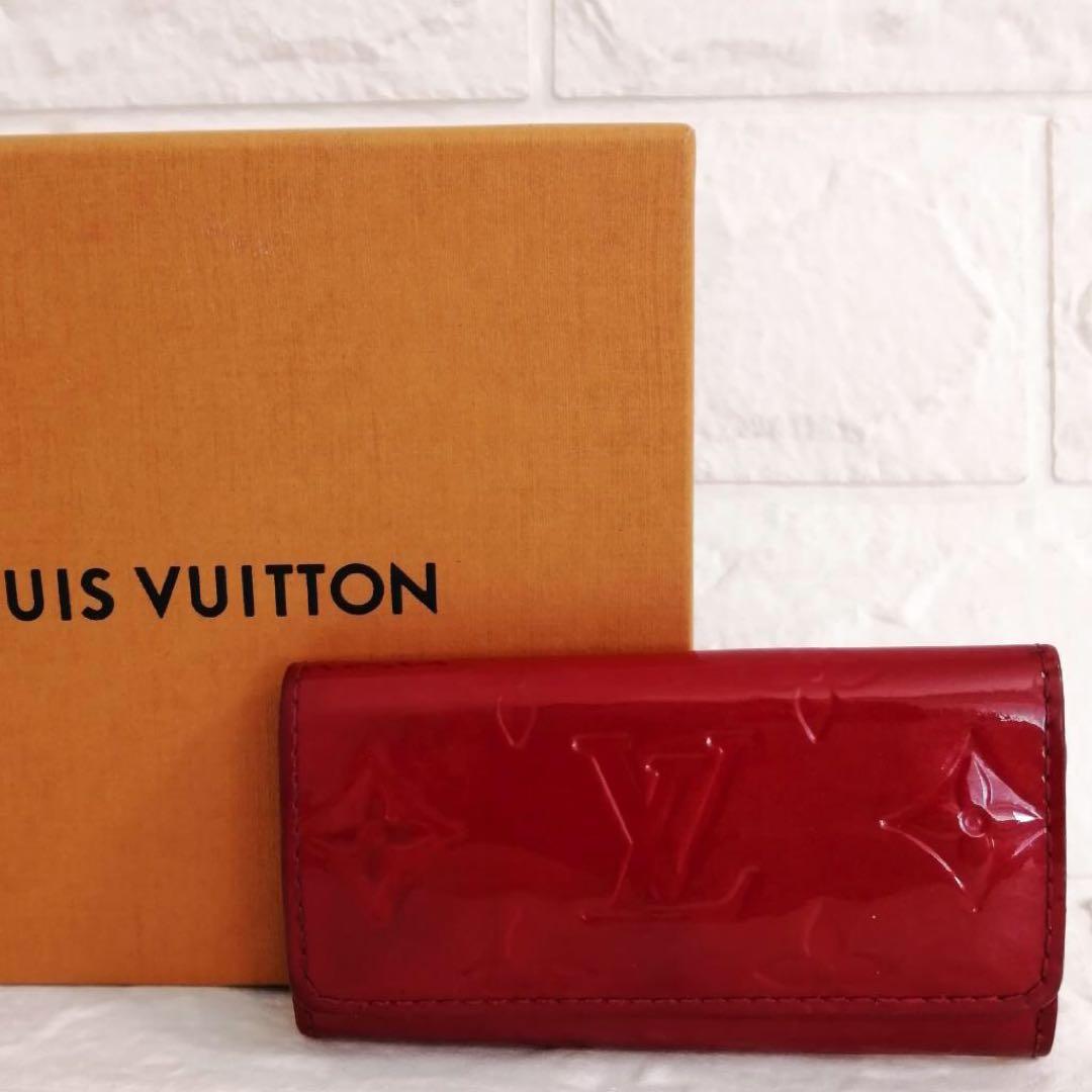 きゅうり　LOUIS VUITTON ヴェルニ　4連キーケース　レッド