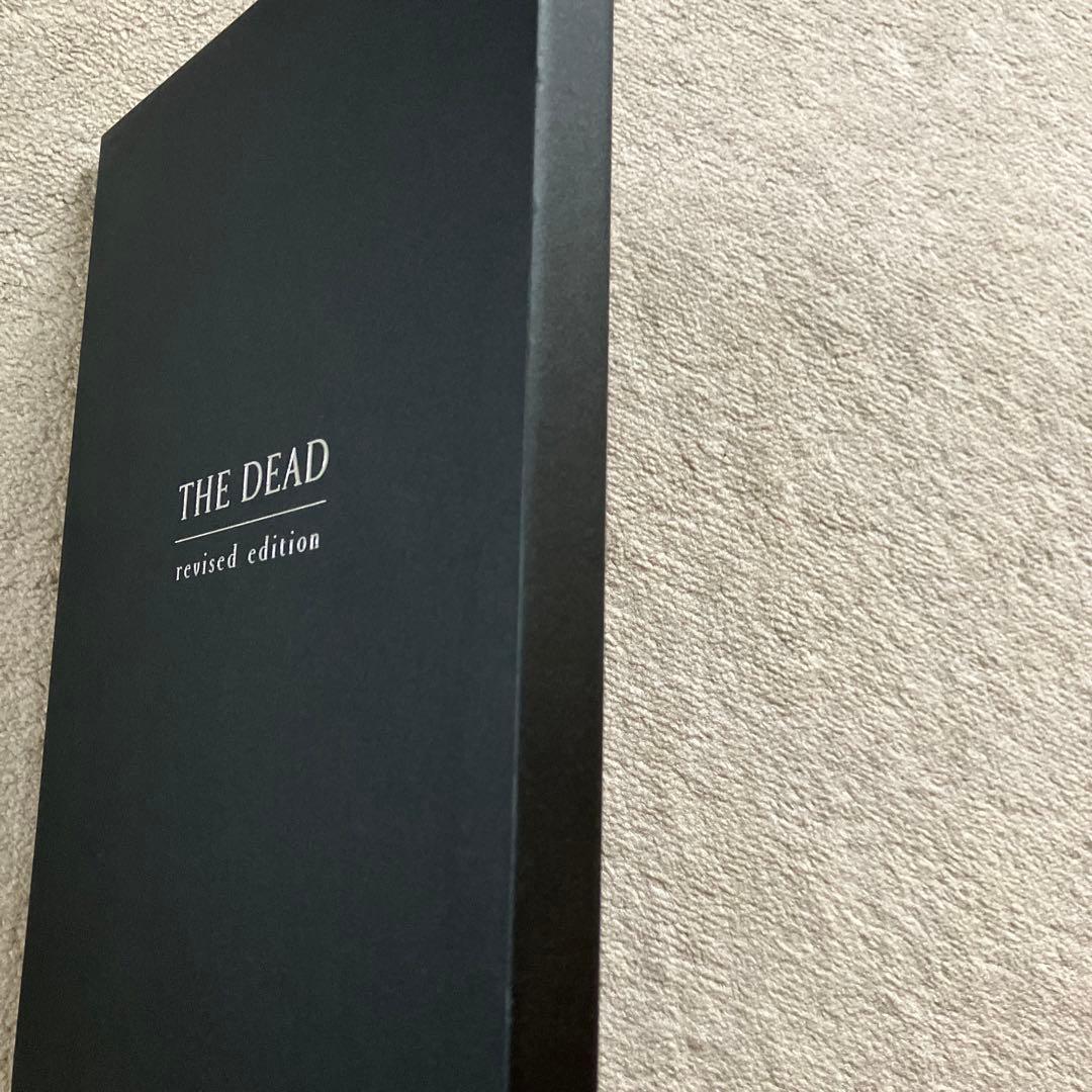 釣崎清隆「THE DEAD」&「THE LIVING」 ケース付2冊セット