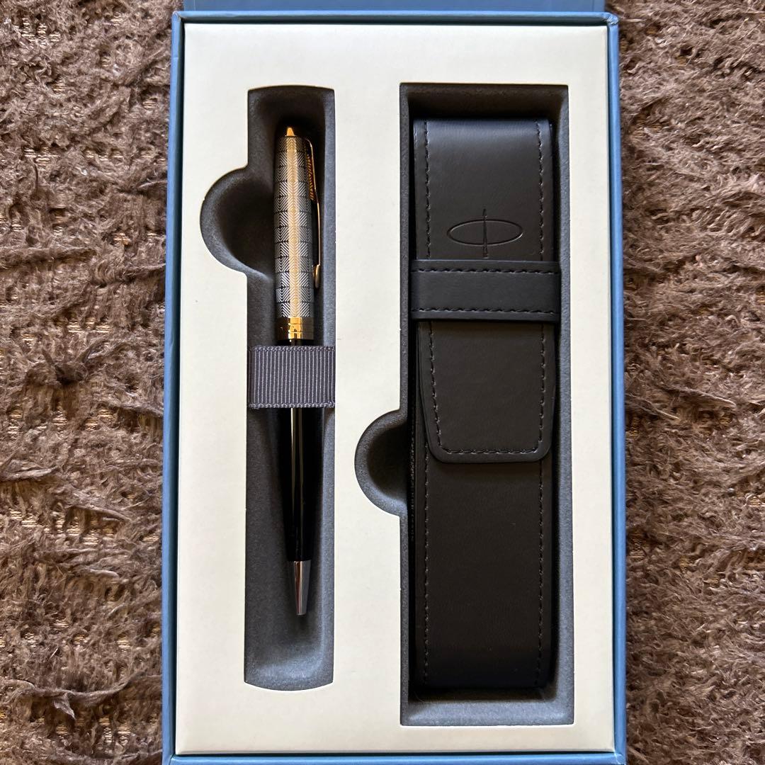 Parker 万年筆 シルバー・ゴールド レザーケース付き