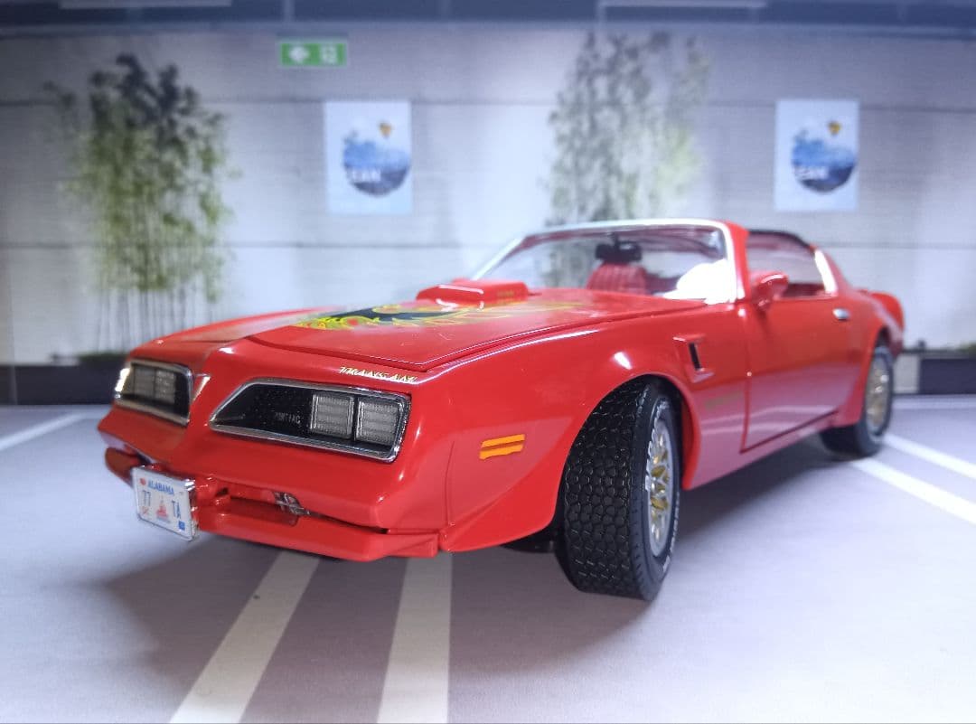 ミニカー Ertl 1/18 77 Pontiac Fire Bird TransAm