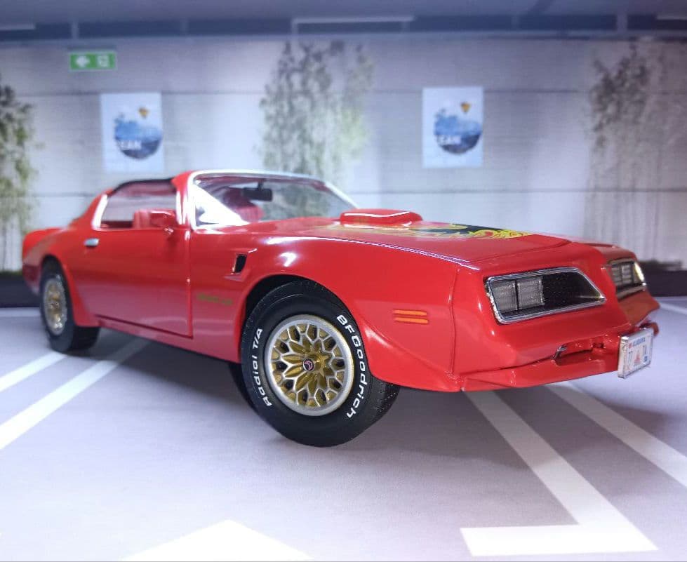 ミニカー Ertl 1/18 77 Pontiac Fire Bird TransAm
