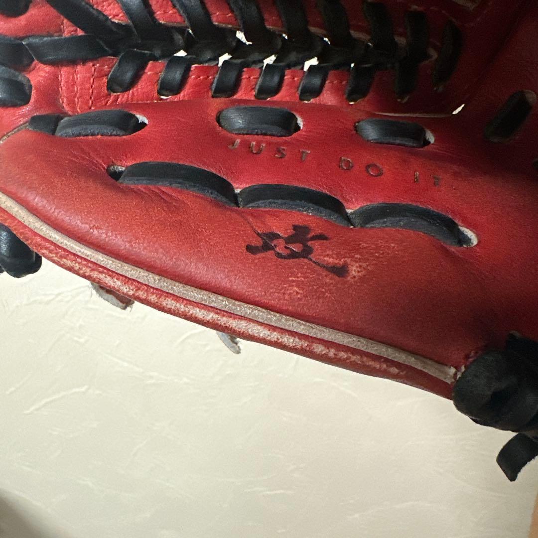 Nike Vapor 硬式グローブ 赤