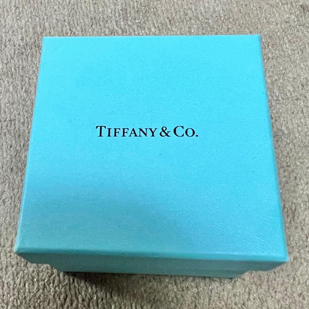TIFFANY & CO. リボン型アクセサリーケース