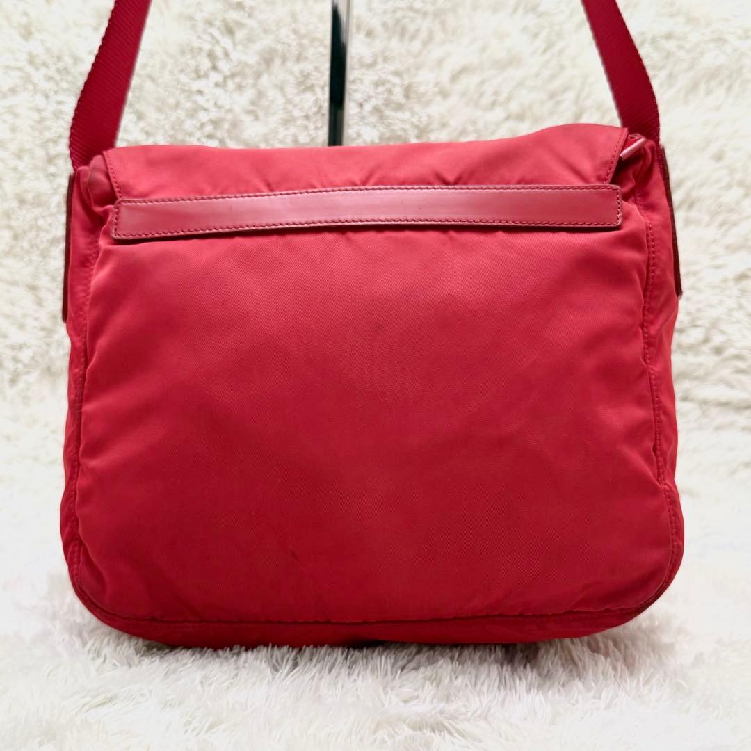 PRADAプラダ 三角ロゴ ナイロン 赤 ショルダーバッグ フラップ 白タグ