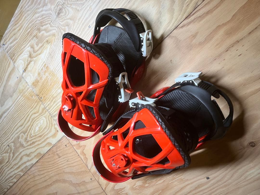 DRAKE FIFTY LTD RED 日本限定22-23 M ストラップ2種類