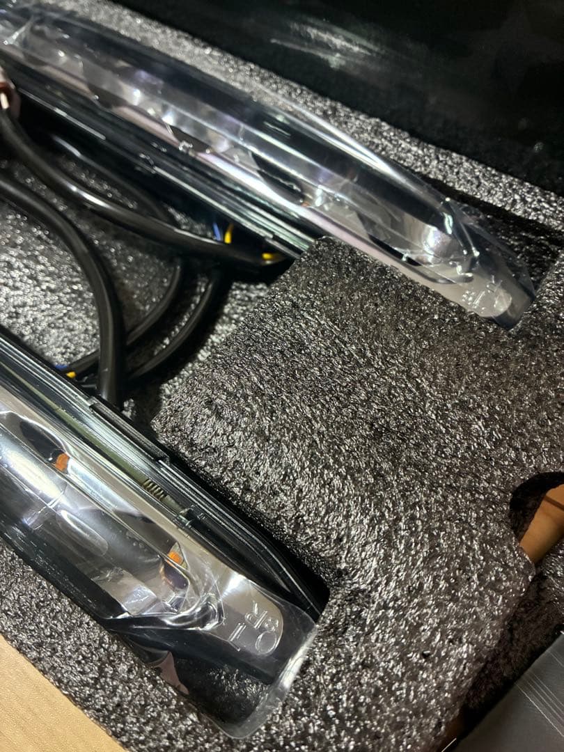 ジ*ジ様 【新品】レヴォーグVM用シャイニングスピードシーケンシャルライナーV3