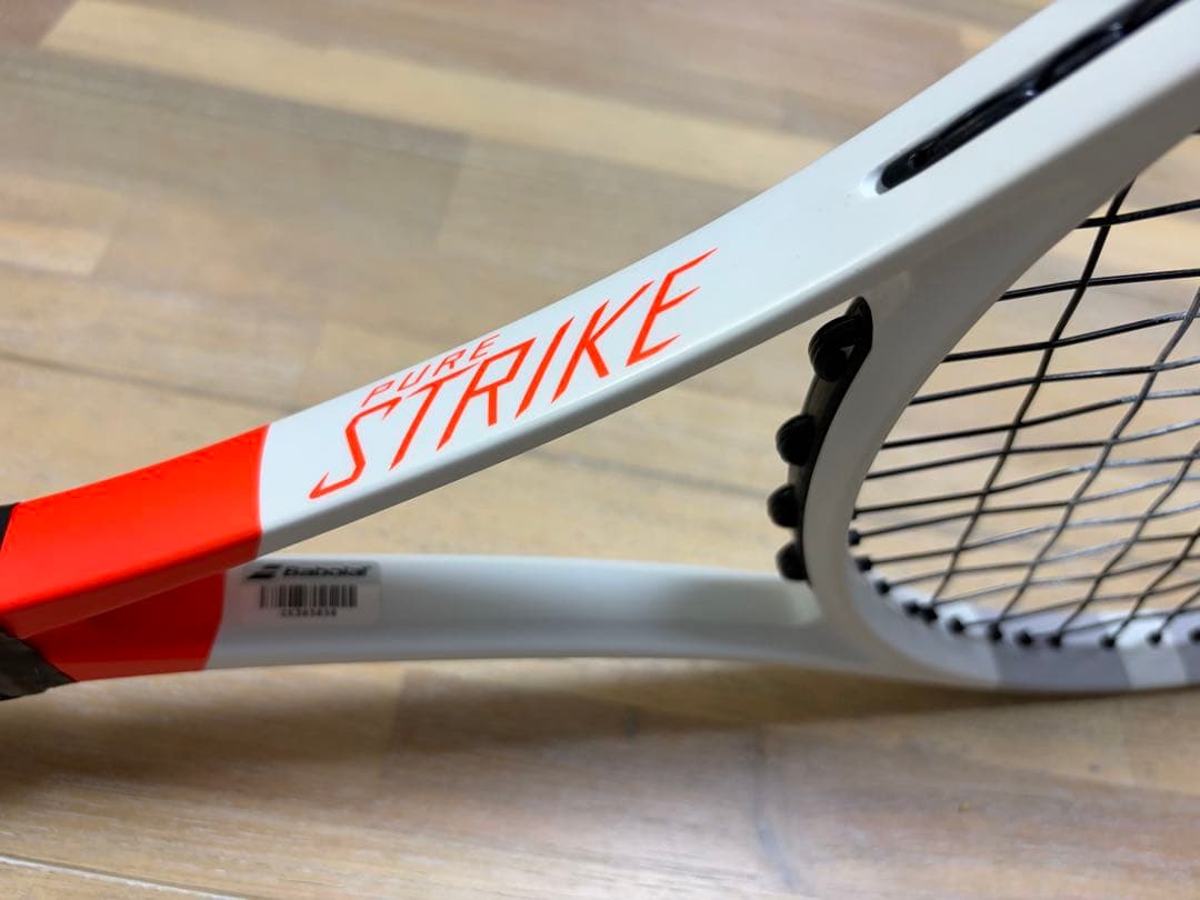 Babolat Pure Strike 100 グリップ3