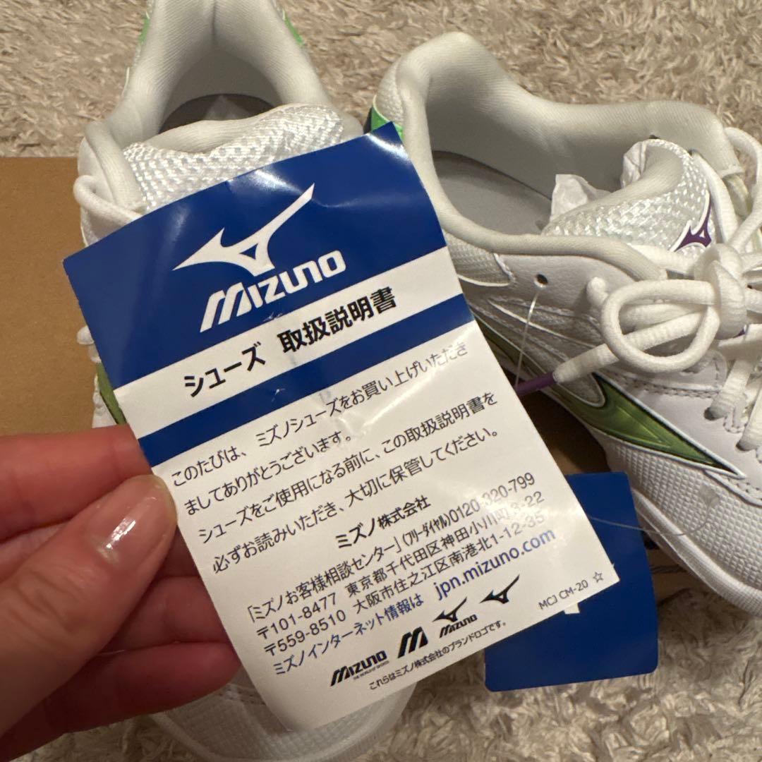 Mizuno バドミントンシューズ 23.5㌢　ホワイト/グリーン/パープル
