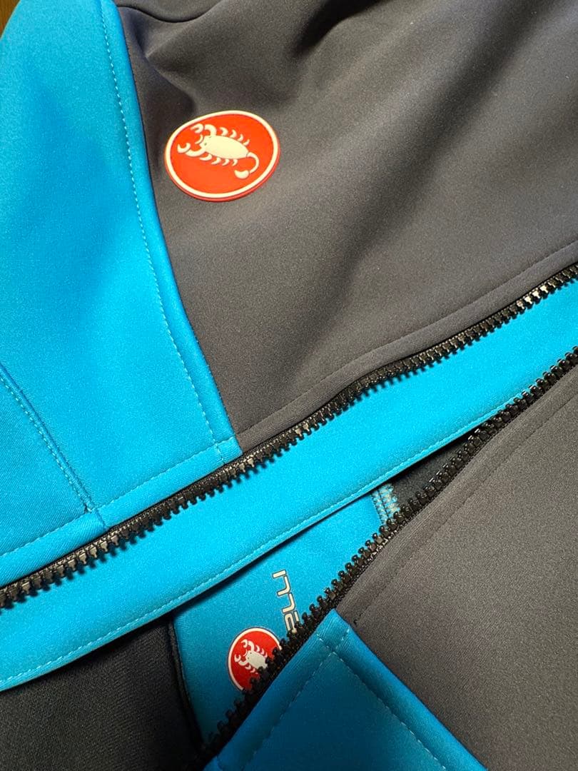 【正規品】限定カラー‼️ Castelli サイクルジャケット 冬用