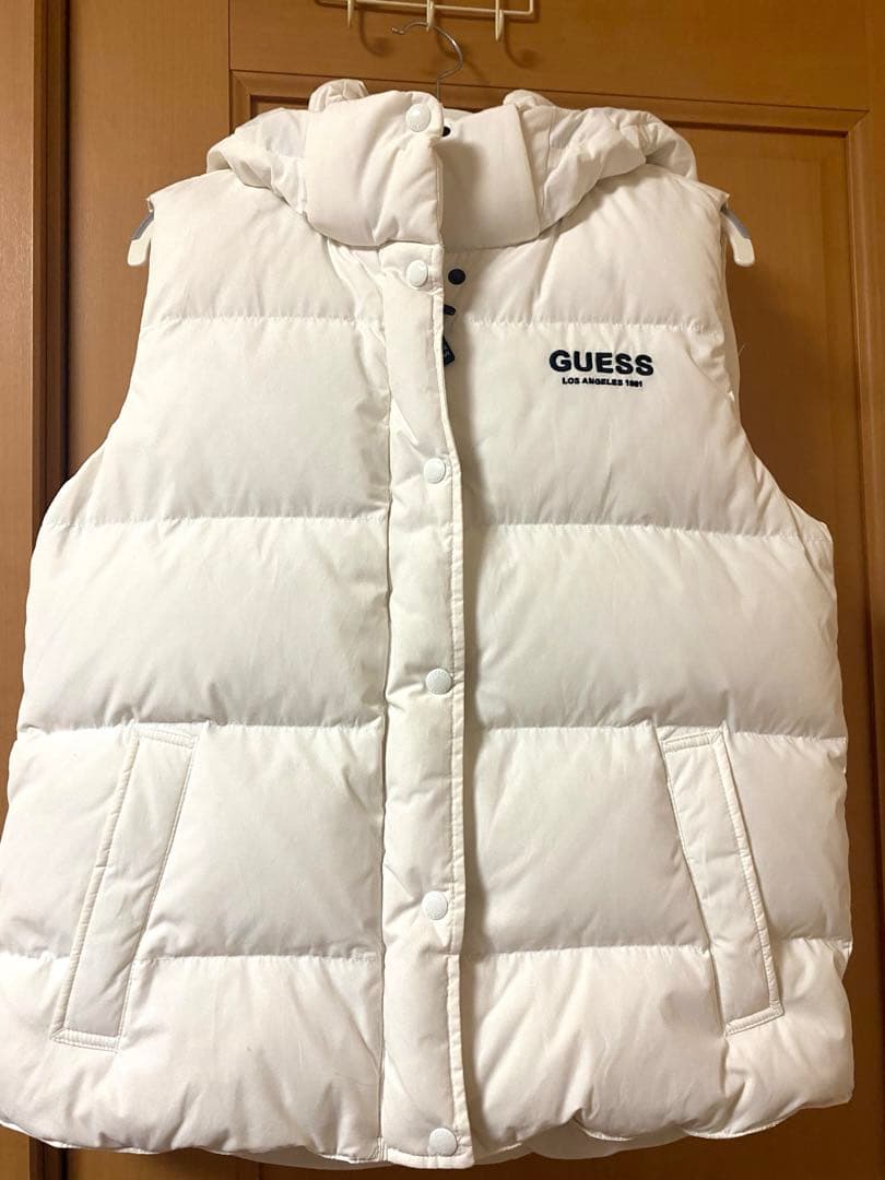 【GUESS】ダウンベスト レッド、ホワイト