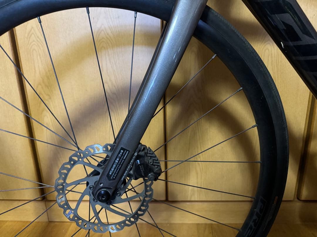 GIANT DEFY ADVANCED 1 2023 年　12速　105Di2