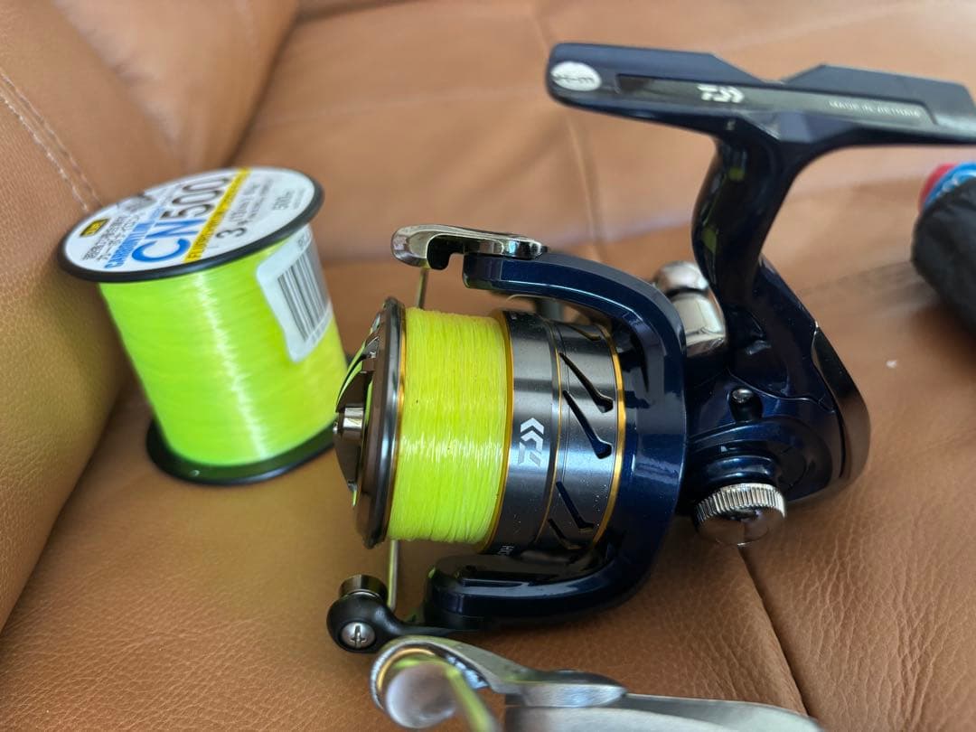 スピニングリール2台＋ライン