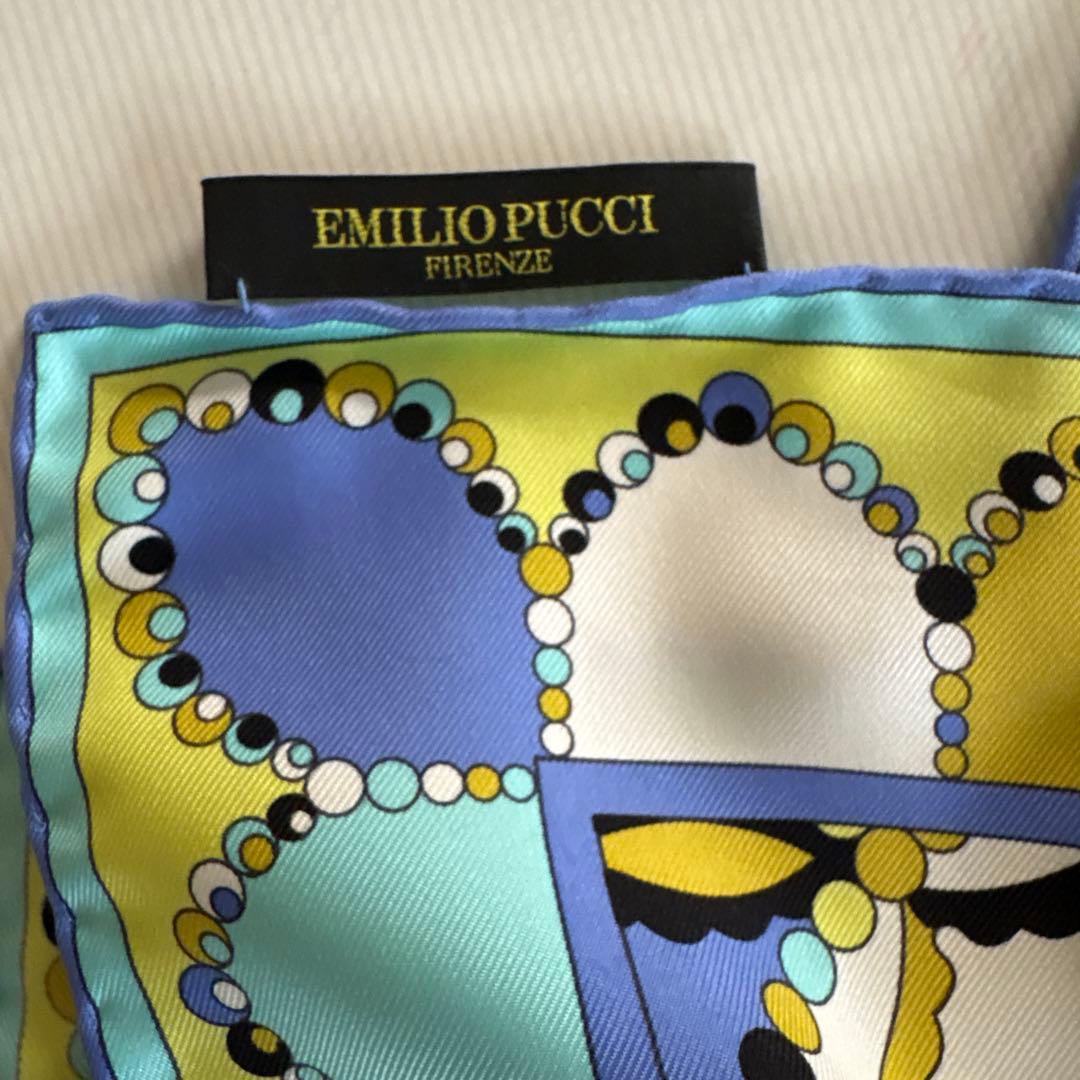 【Emilio Pucci】エミリオ・プッチ　イタリー製　スカーフ　絹　100%