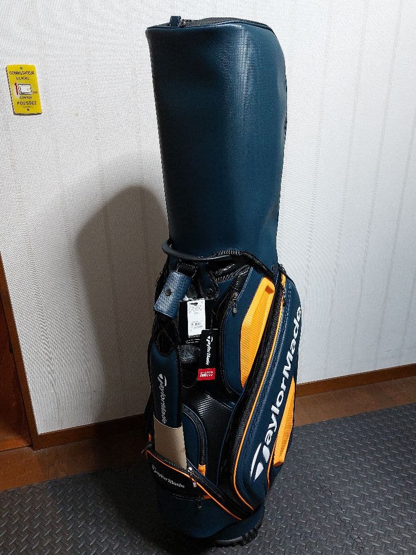 テーラーメイド オーステック キャディバッグ UN725 / M24374