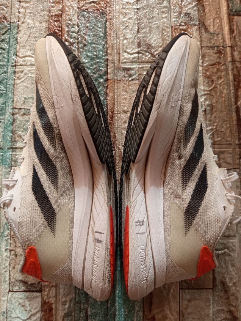 送料還元のため値下げ中！3足セット adidas SL2 adizero
