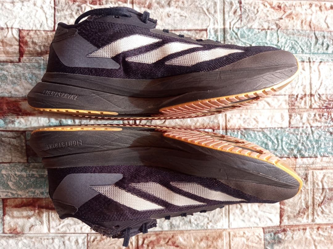 送料還元のため値下げ中！3足セット adidas SL2 adizero
