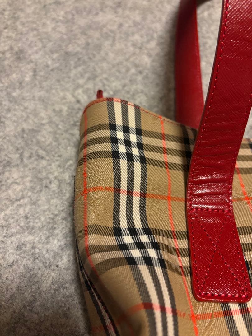 【BURBERRYバック】
