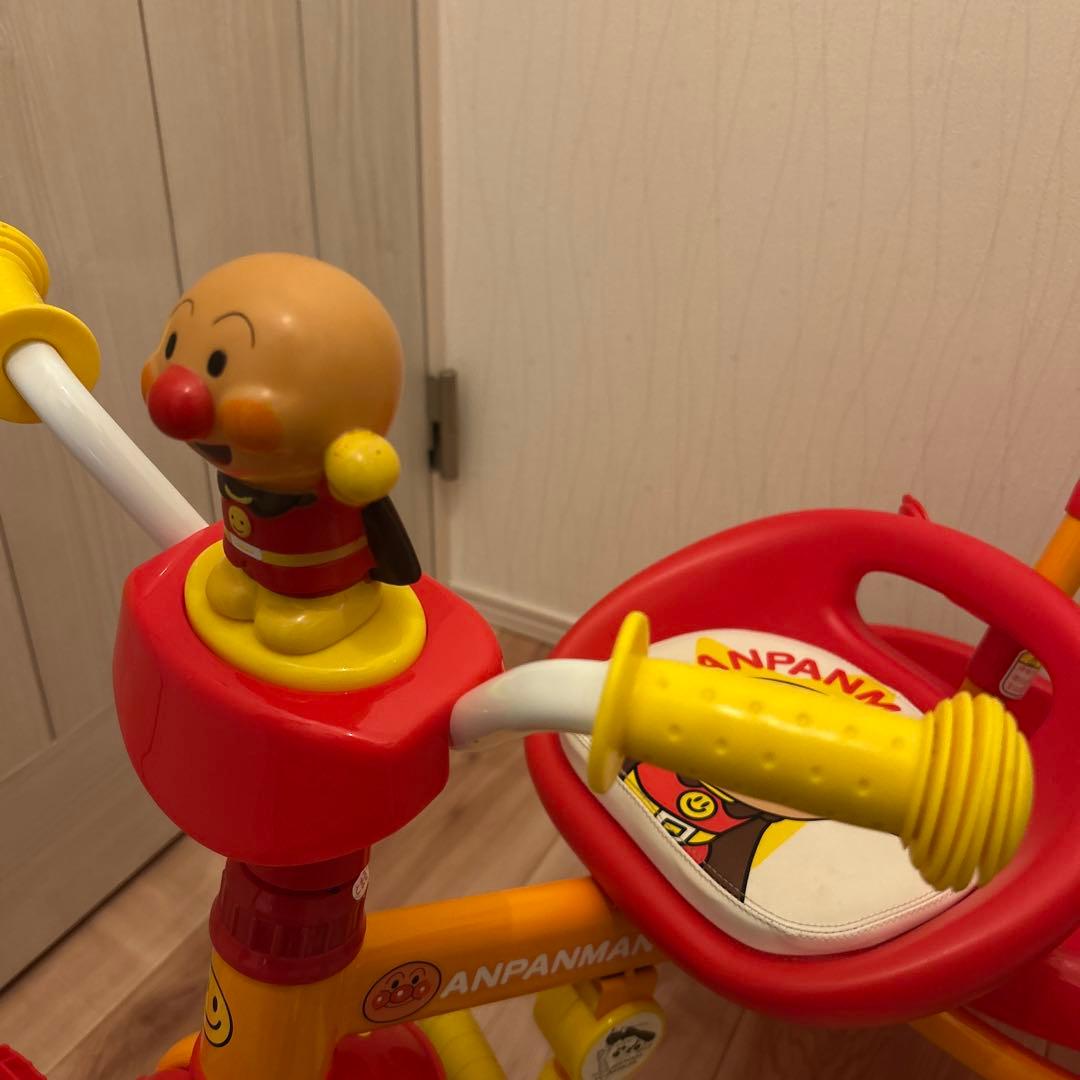【美品】それいけ！アンパンマン ME 三輪車 押し棒付き　⚠️早い者勝ち⚠️