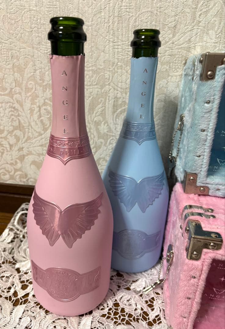 レア❗️ANGEL シャンパン ドゥミセック ピンク／ブルー ファー　空ボトル・箱