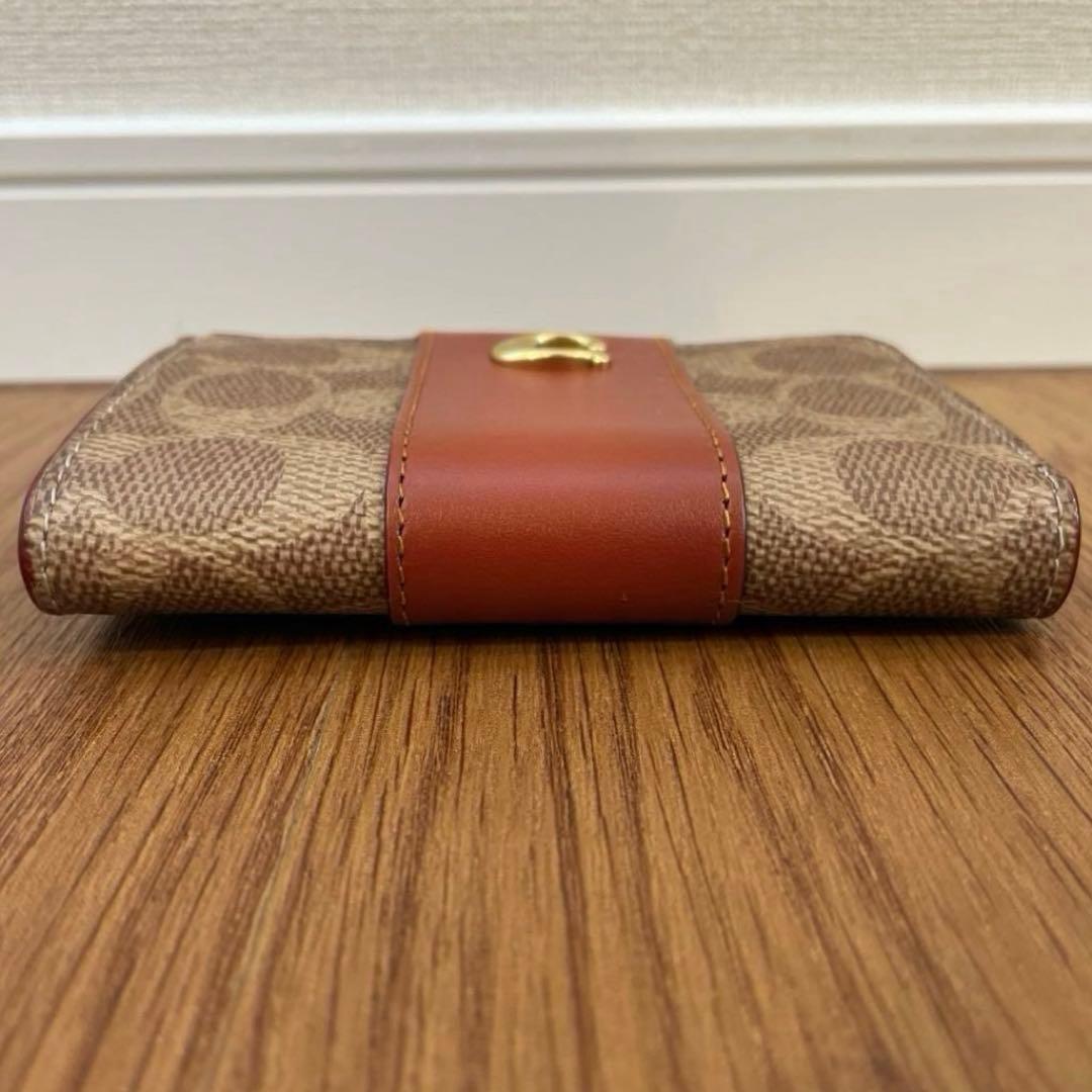 未使用品　COACH エッセンシャルLジップ キーケース シグネチャーキャンバス