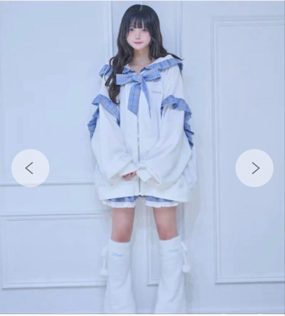 美品　ベイビーりぼんっちパーカー