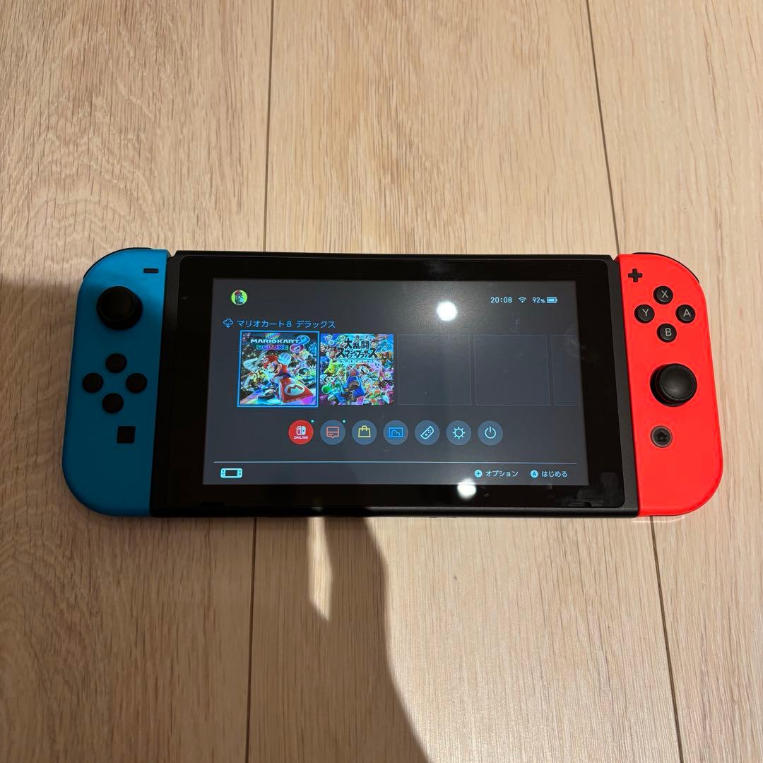 【マリオ　2ゲーム付き】Nintendo Switch 本体