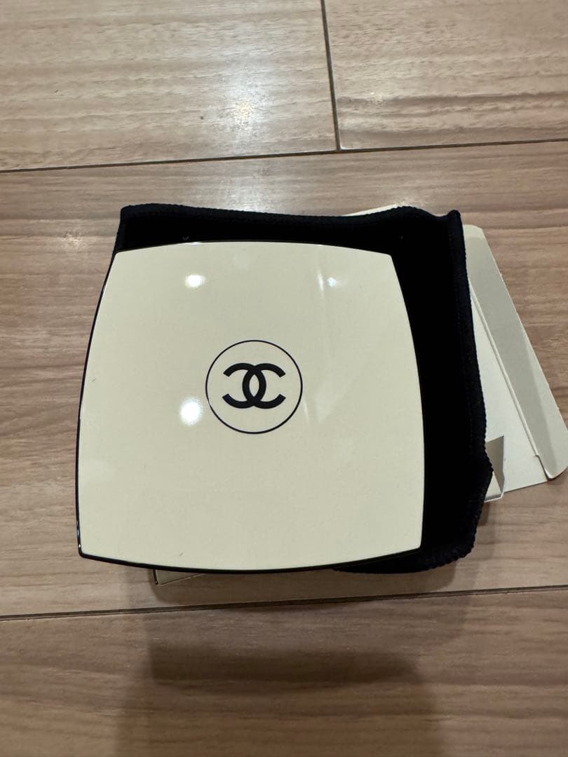 CHANEL LES BEIGES アイシャドウパレット