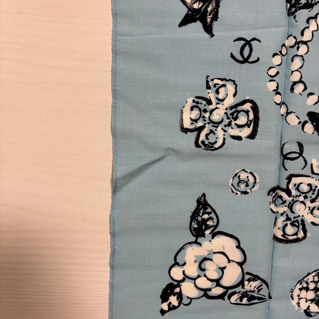 【美品・箱付き】CHANEL スカーフ ハンカチ 花柄 カメリア ブルー